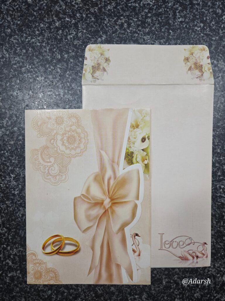 A classic, warm champagne and cream wedding Card