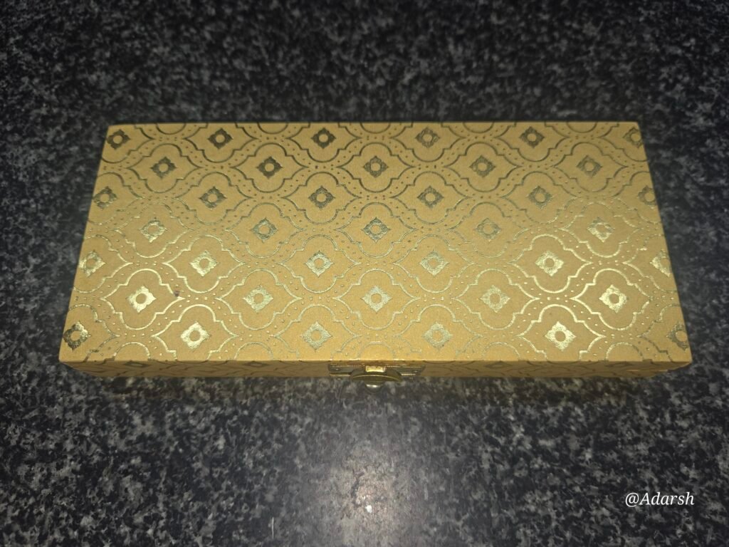 Gold-On-Gold Brocade Texture Print Shagun Box